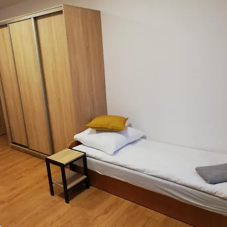 Nad Odra Apartment *